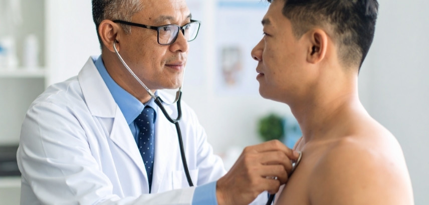 Pneumologista Doenças pulmonares intersticiais: desafios no diagnóstico e tratamento