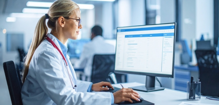 Postagem em site Como criar conteúdo que atrai e engaja pacientes: Guia para médicos