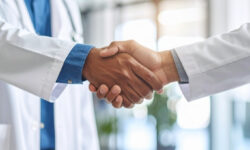 Gestão médica: Como negociar e gerenciar contratos com planos de saúde